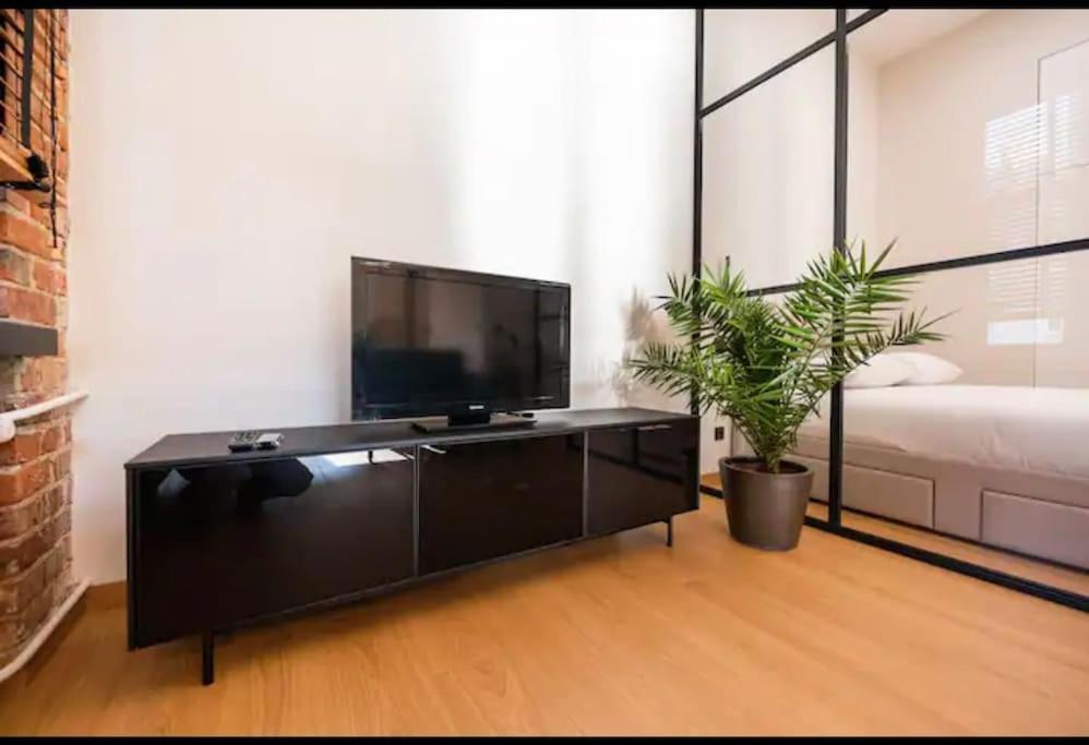 Palace Of Culture Loft Apartment วอร์ซอ ภายนอก รูปภาพ